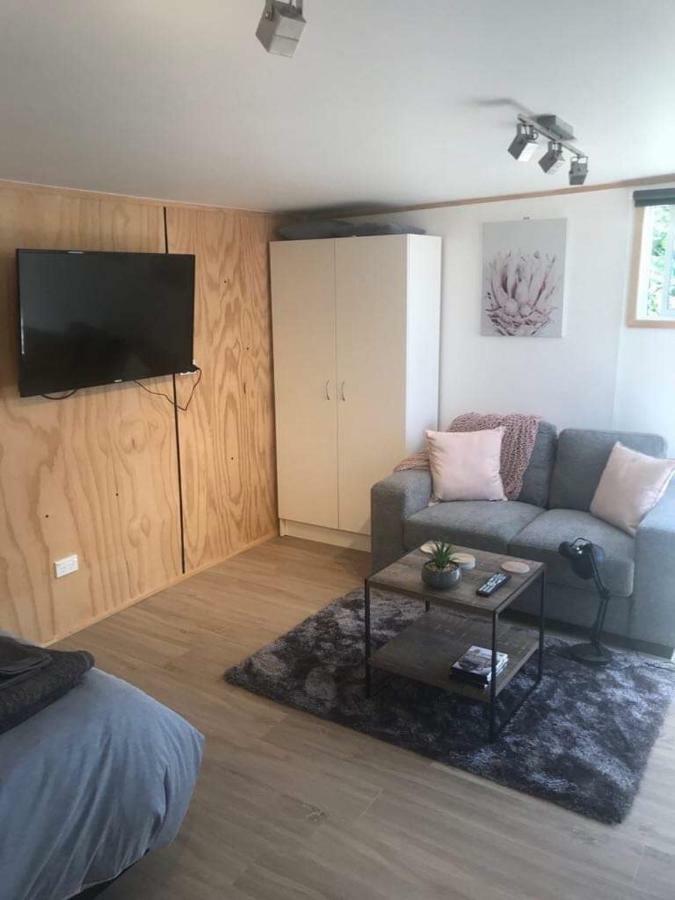 Studio With Water Views Omokoroa Екстер'єр фото
